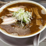 蒲田の中華そばきくたにで提供される魚介系スープの中華そば