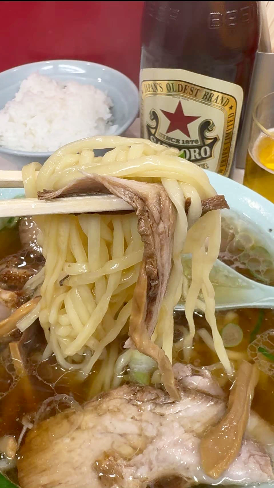 なぎちゃんラーメン京急蒲田店のチャーシューとスープ